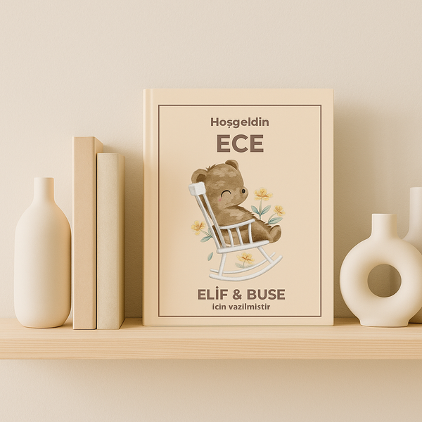 Aurara Koleksiyonu – Sıcacık pastel tonlarda, kişiye özel bebek anı kitapları.